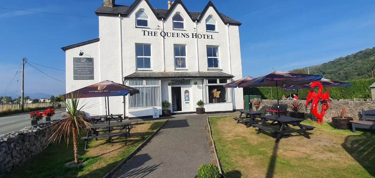 The Queens Hotel Harlech Bagian luar foto