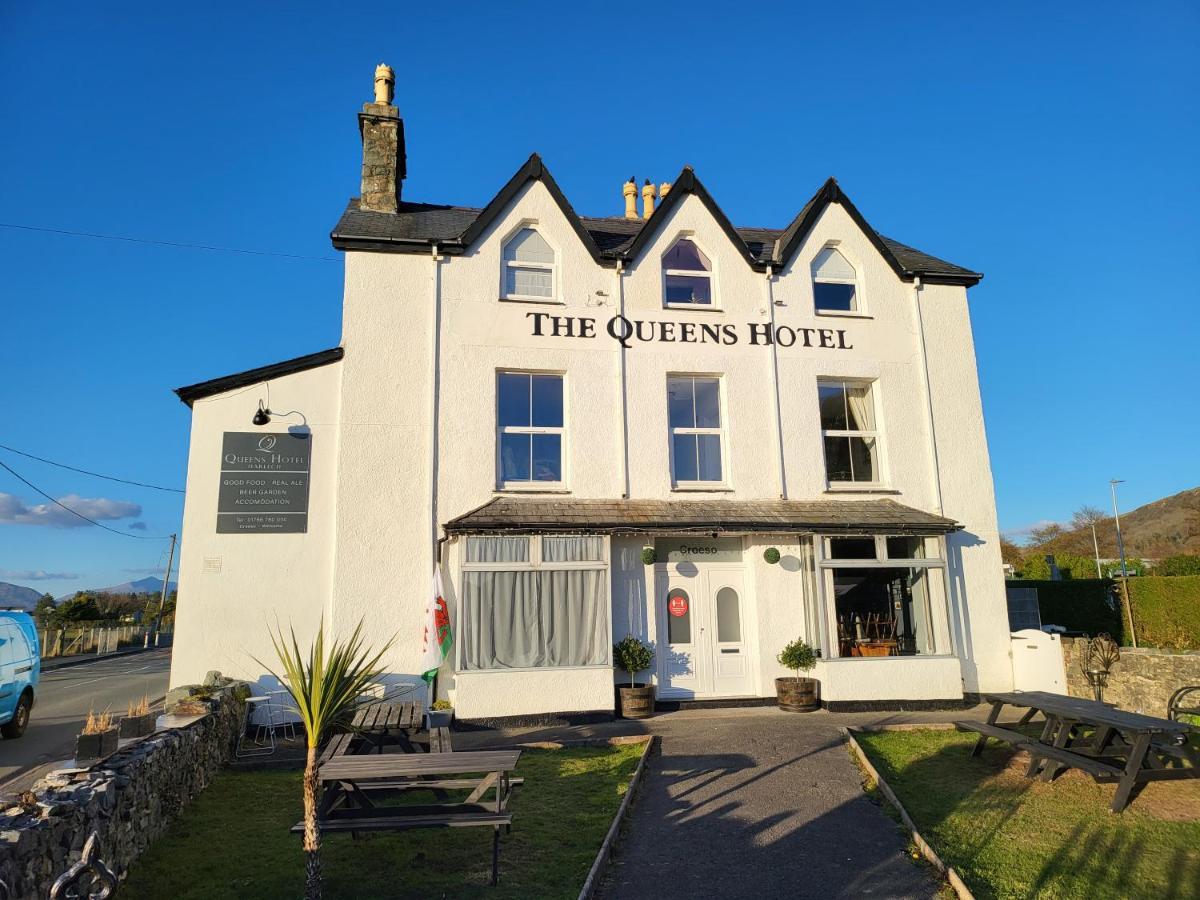 The Queens Hotel Harlech Bagian luar foto